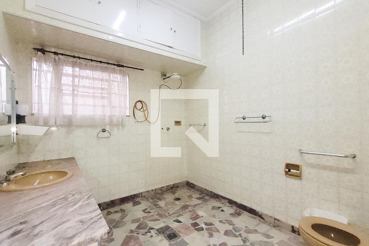 Casa à Venda - Taquaral, 3 Quartos,  308 m2 em , Campinas - sp | SoloBR