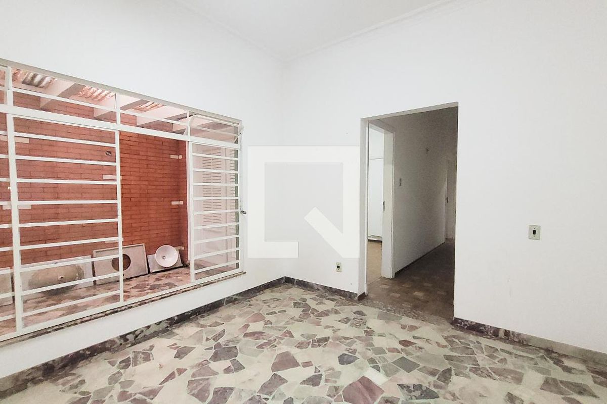 Casa à Venda - Taquaral, 3 Quartos,  308 m2 em , Campinas - sp | SoloBR