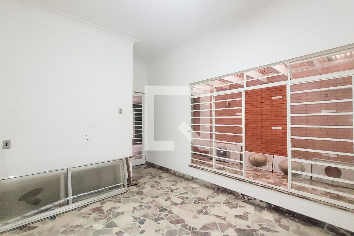 Casa à Venda - Taquaral, 3 Quartos,  308 m2 em , Campinas - sp | SoloBR