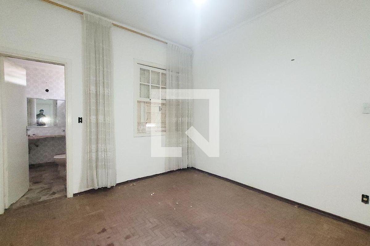 Casa à Venda - Taquaral, 3 Quartos,  308 m2 em , Campinas - sp | SoloBR