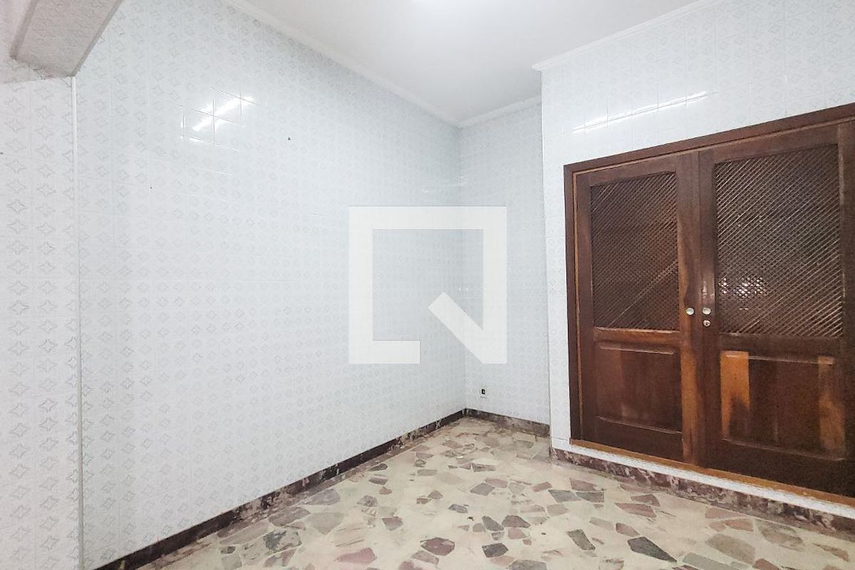 Casa à Venda - Taquaral, 3 Quartos,  308 m2 em , Campinas - sp | SoloBR