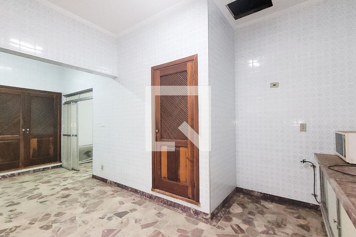 Casa à Venda - Taquaral, 3 Quartos,  308 m2 em , Campinas - sp | SoloBR