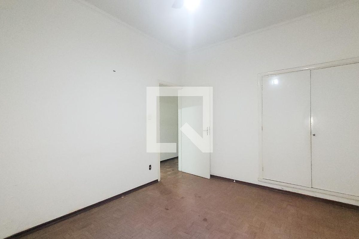 Casa à Venda - Taquaral, 3 Quartos,  308 m2 em , Campinas - sp | SoloBR