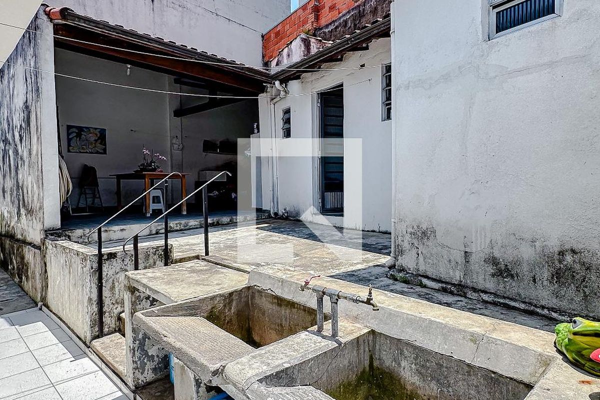 Casa, 2 quartos, 240 m² - Foto 50