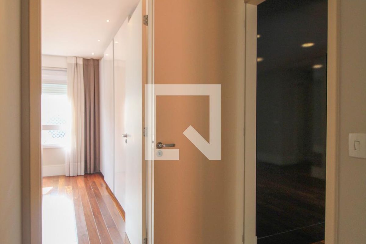 Apartamento à Venda - Cambuí, 2 Quartos,  105 m2 em , Campinas - sp | SoloBR