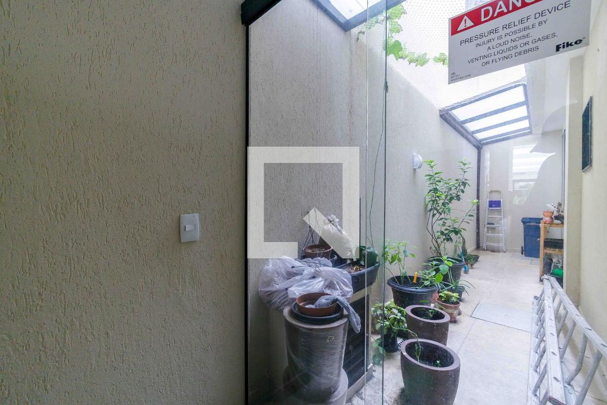Casa, 4 quartos, 270 m² - Foto 22