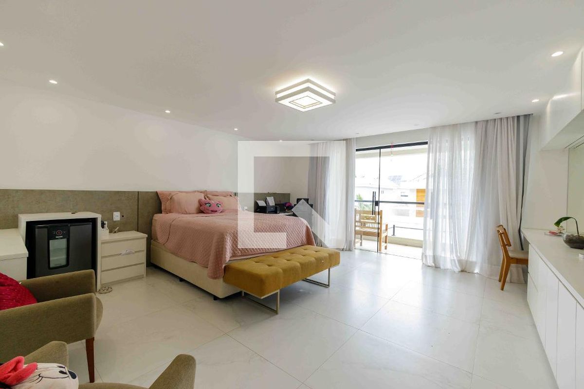 Casa, 4 quartos, 270 m² - Foto 44