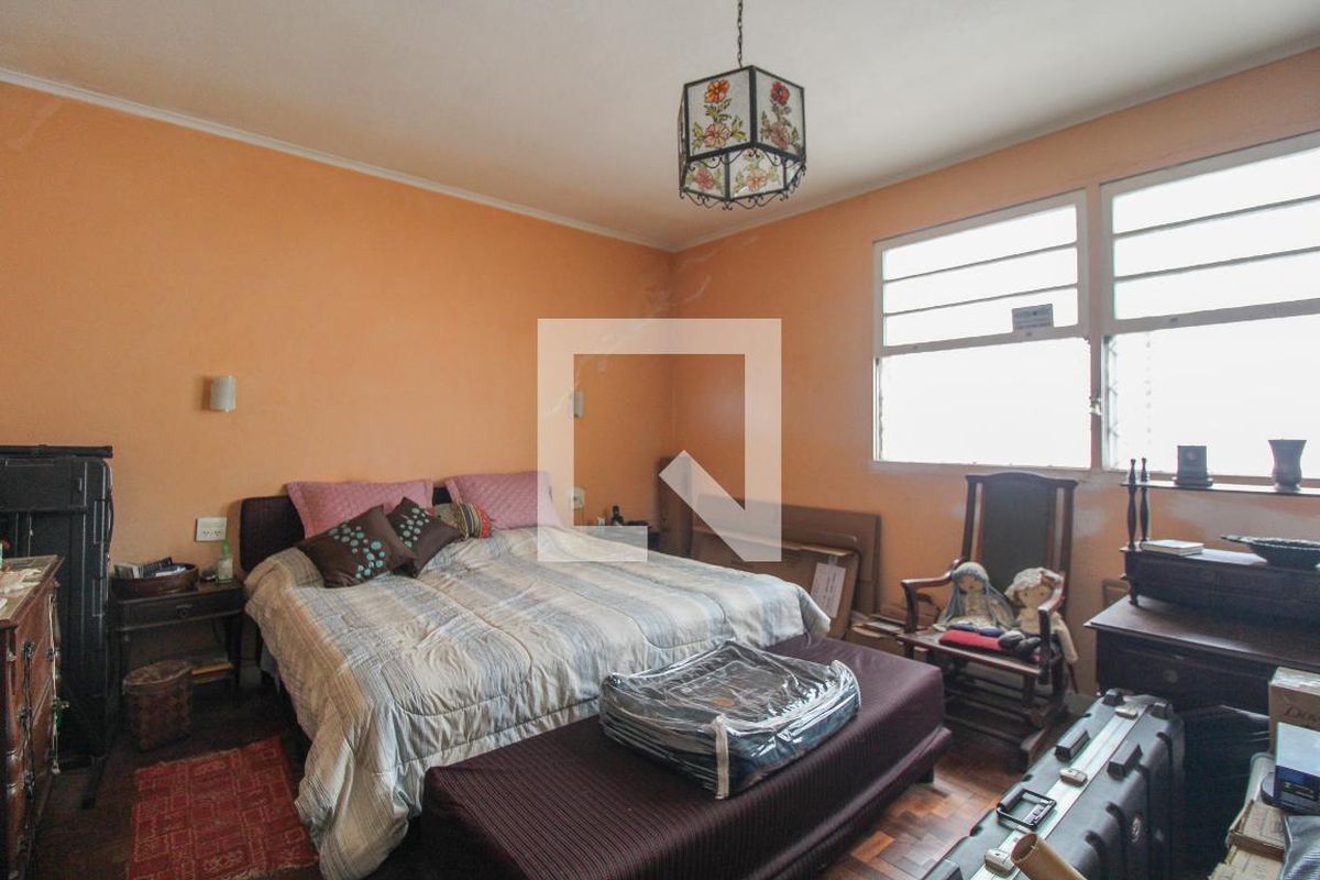 Casa à Venda - Guanabara, 4 Quartos,  820 m2 em , Campinas - sp | SoloBR