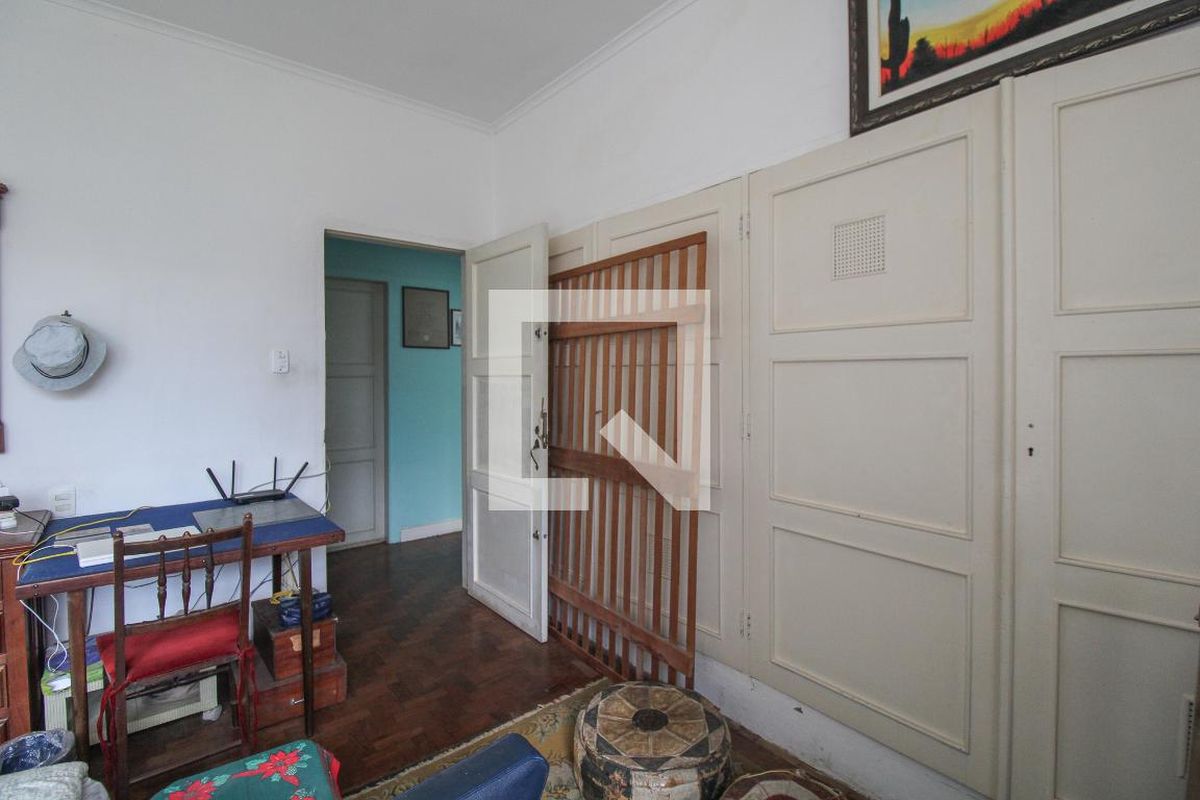Casa à Venda - Guanabara, 4 Quartos,  820 m2 em , Campinas - sp | SoloBR