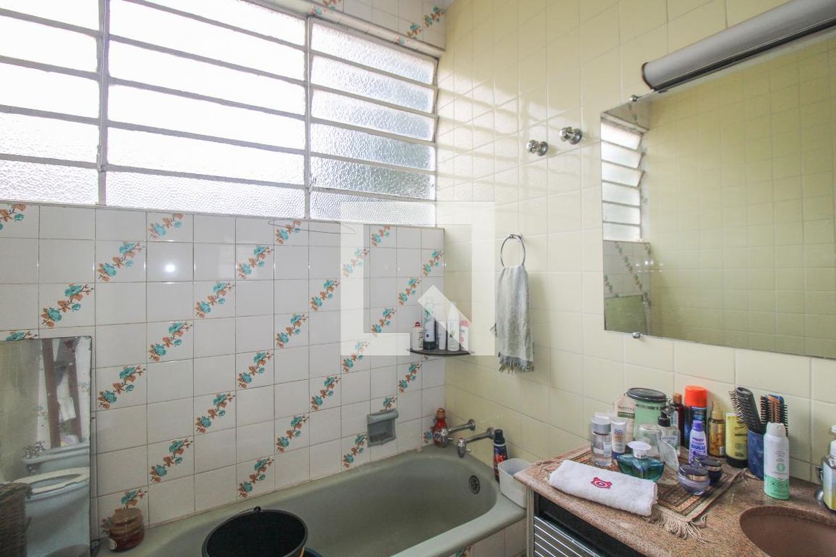 Casa à Venda - Guanabara, 4 Quartos,  820 m2 em , Campinas - sp | SoloBR