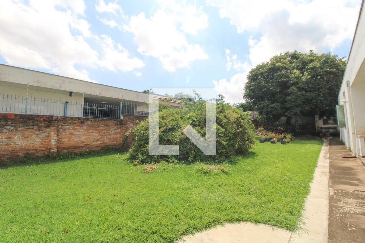 Casa à Venda - Guanabara, 4 Quartos,  820 m2 em , Campinas - sp | SoloBR