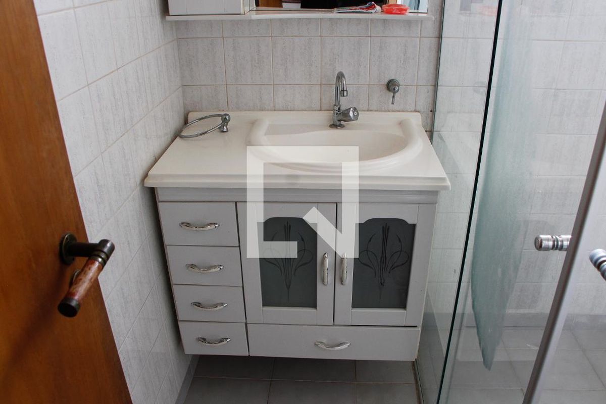 Casa à Venda - Jardim Santana, 5 Quartos,  200 m2 em , Campinas - sp | SoloBR
