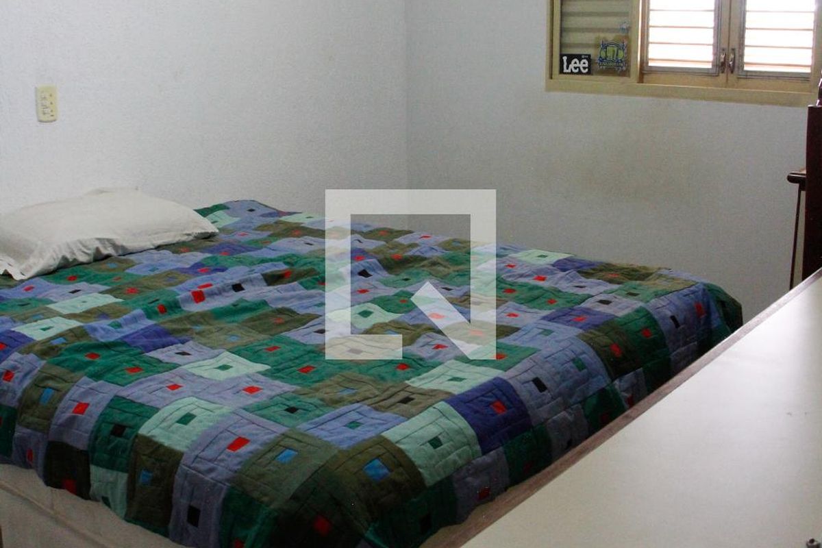 Casa à Venda - Jardim Santana, 5 Quartos,  200 m2 em , Campinas - sp | SoloBR