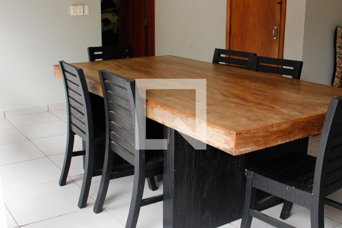 Casa à Venda - Jardim Santana, 5 Quartos,  200 m2 em , Campinas - sp | SoloBR