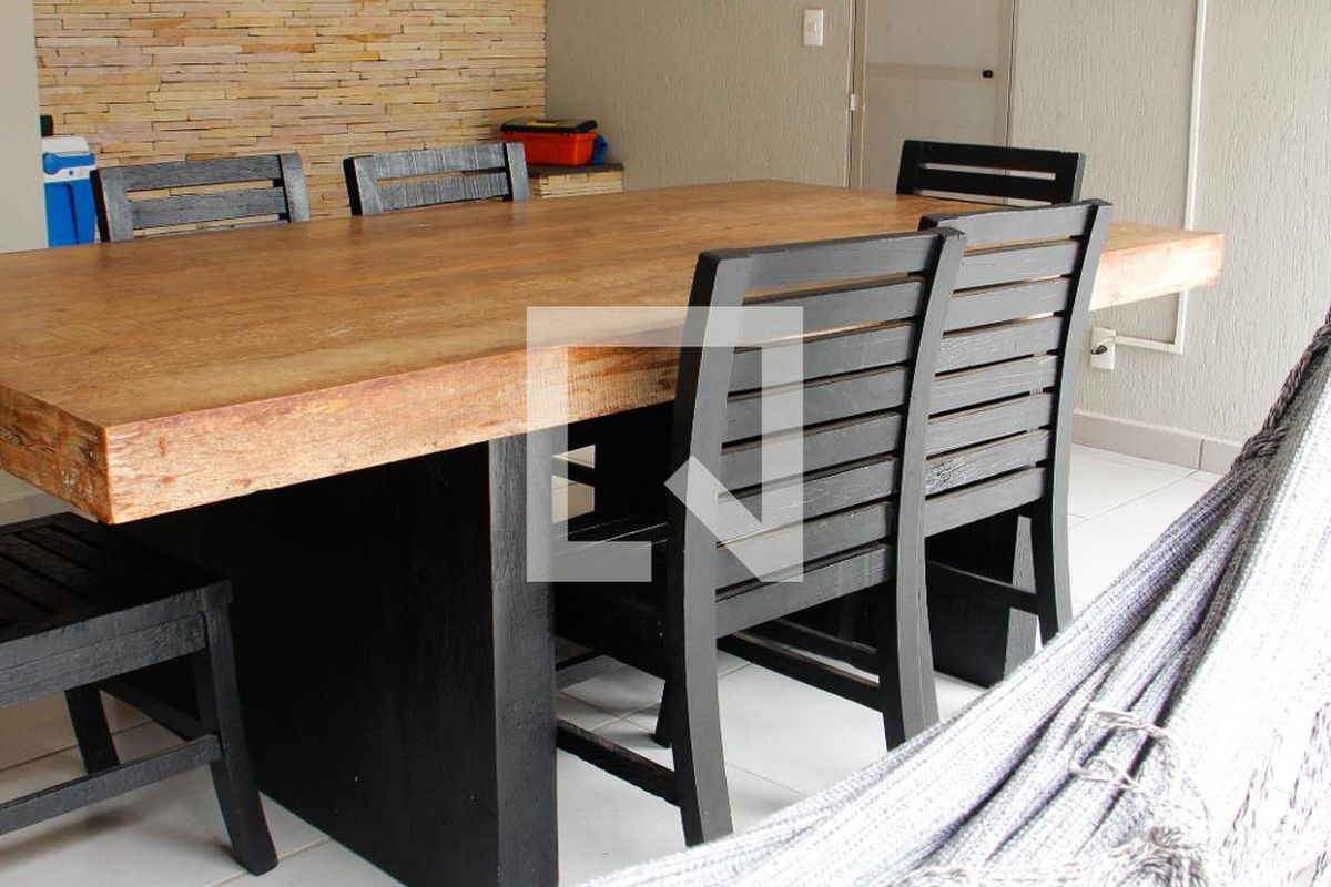 Casa à Venda - Jardim Santana, 5 Quartos,  200 m2 em , Campinas - sp | SoloBR