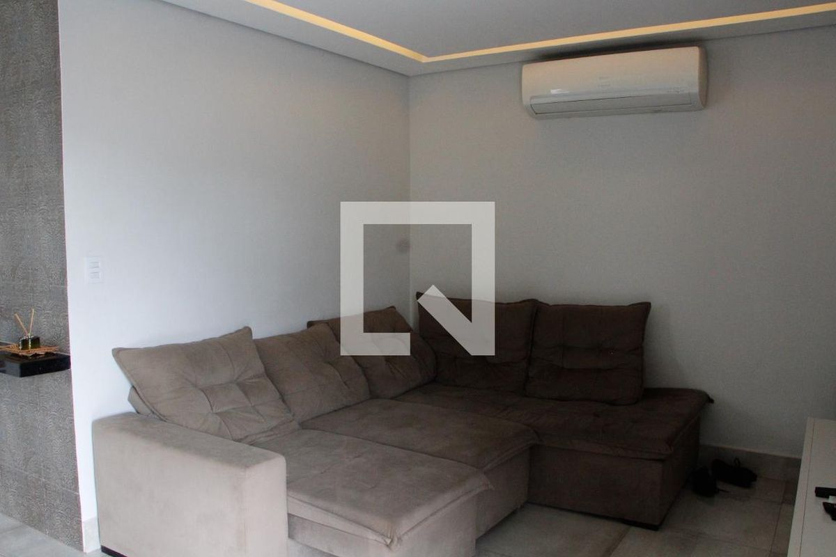 Casa à Venda - Jardim Santana, 5 Quartos,  200 m2 em , Campinas - sp | SoloBR