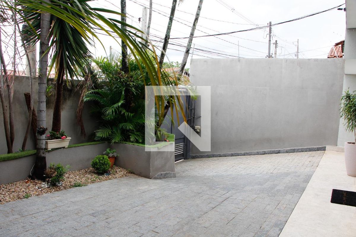 Casa à Venda - Jardim Santana, 5 Quartos,  200 m2 em , Campinas - sp | SoloBR