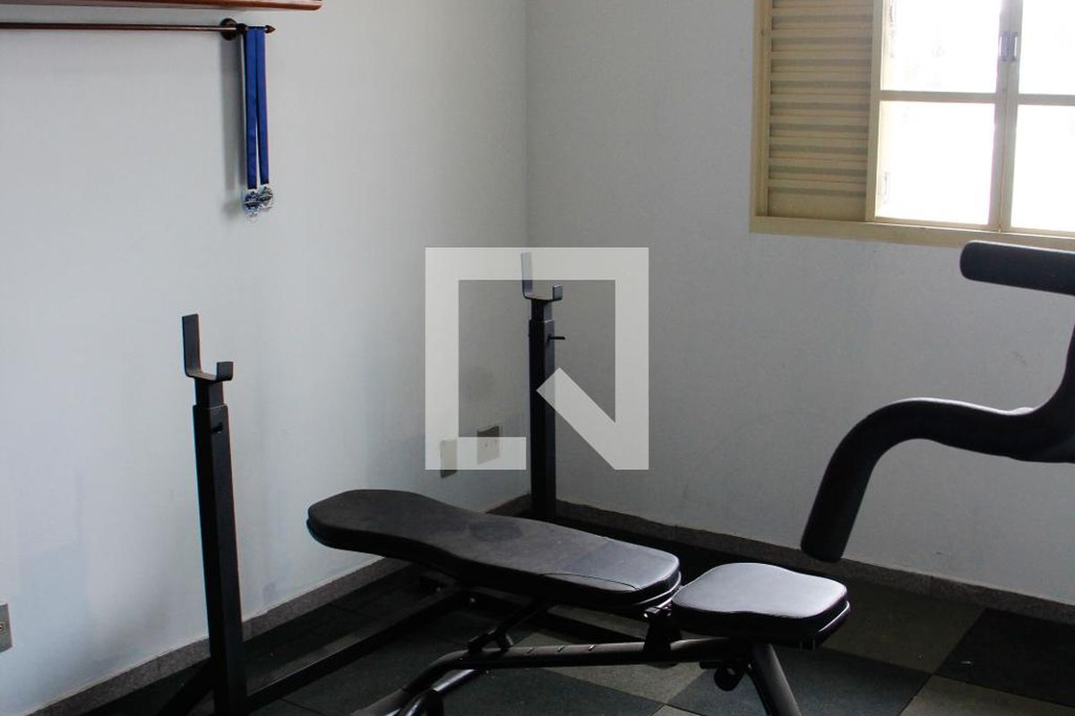 Casa à Venda - Jardim Santana, 5 Quartos,  200 m2 em , Campinas - sp | SoloBR