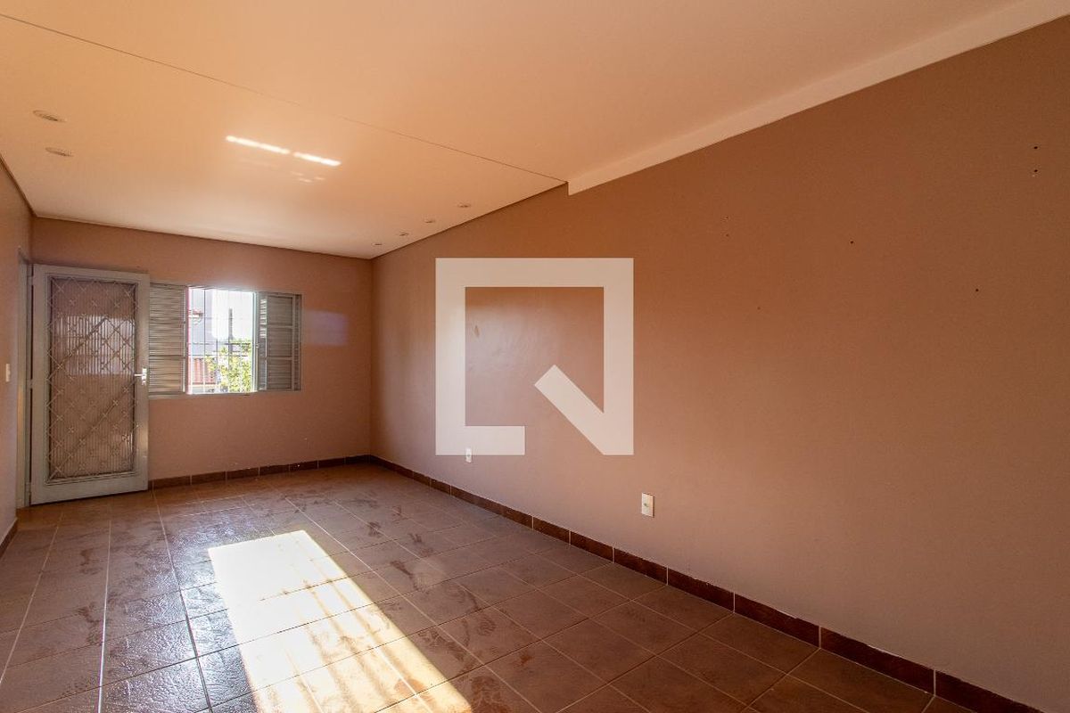 Casa à Venda - Barão Geraldo - Centro, 4 Quartos,  180 m2 em , Campinas - sp | SoloBR