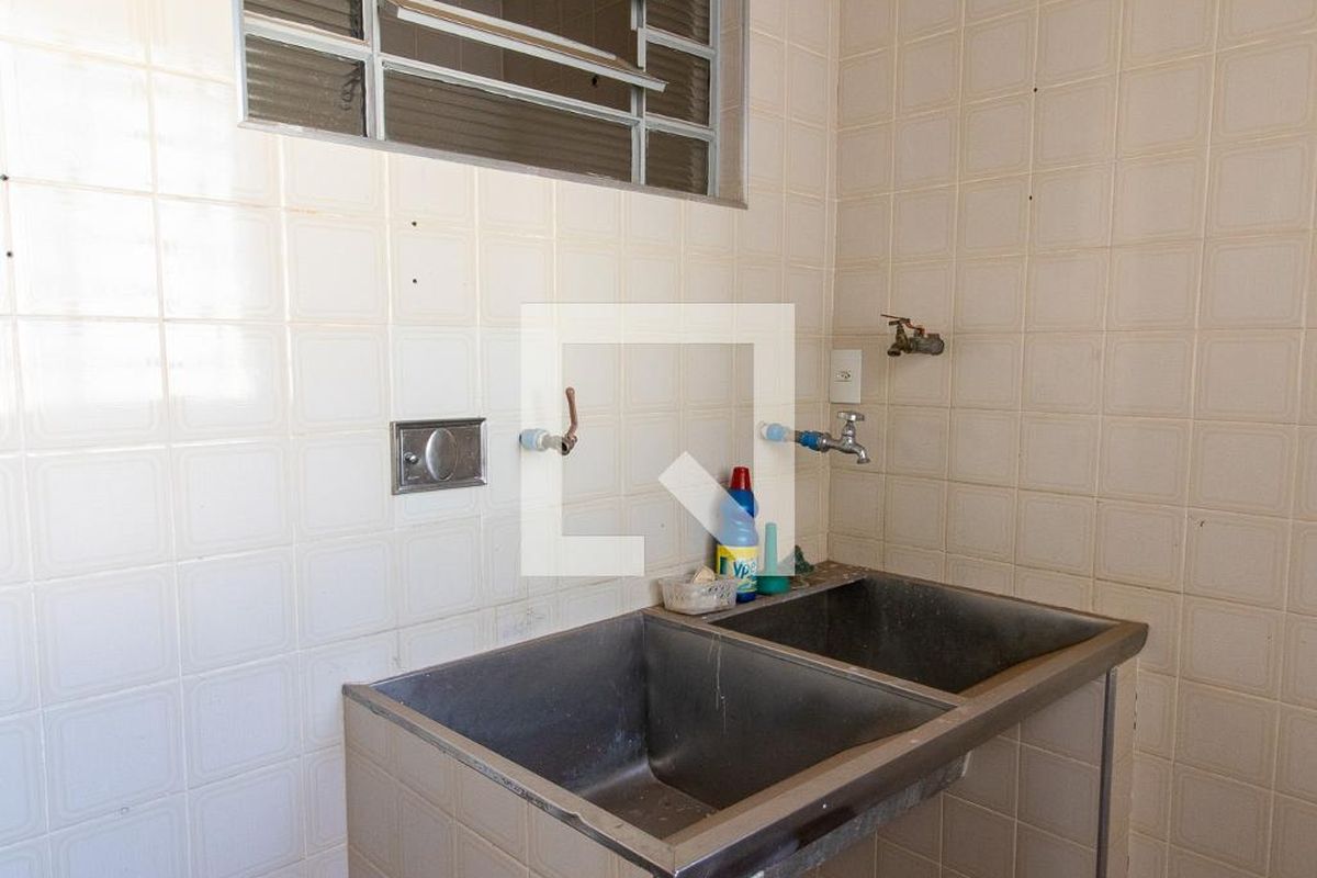 Casa à Venda - Barão Geraldo - Centro, 4 Quartos,  180 m2 em , Campinas - sp | SoloBR