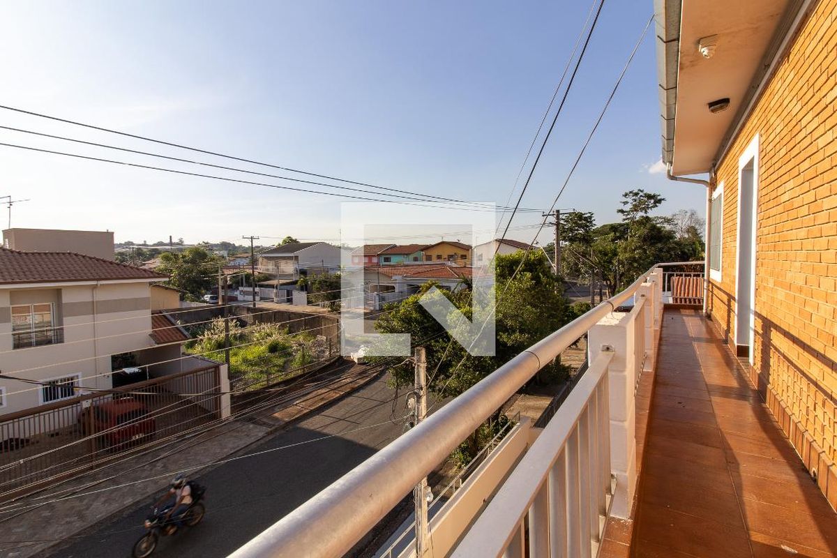 Casa à Venda - Barão Geraldo - Centro, 4 Quartos,  180 m2 em , Campinas - sp | SoloBR