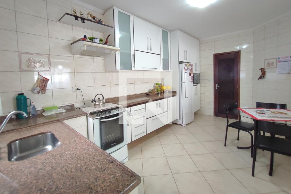 Casa à Venda - Parque Prado, 2 Quartos,  260 m2 em , Campinas - sp | SoloBR