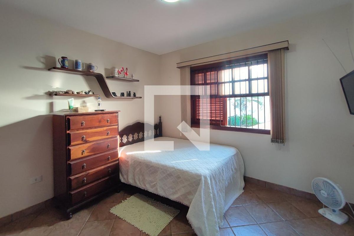 Casa à Venda - Parque Prado, 2 Quartos,  260 m2 em , Campinas - sp | SoloBR