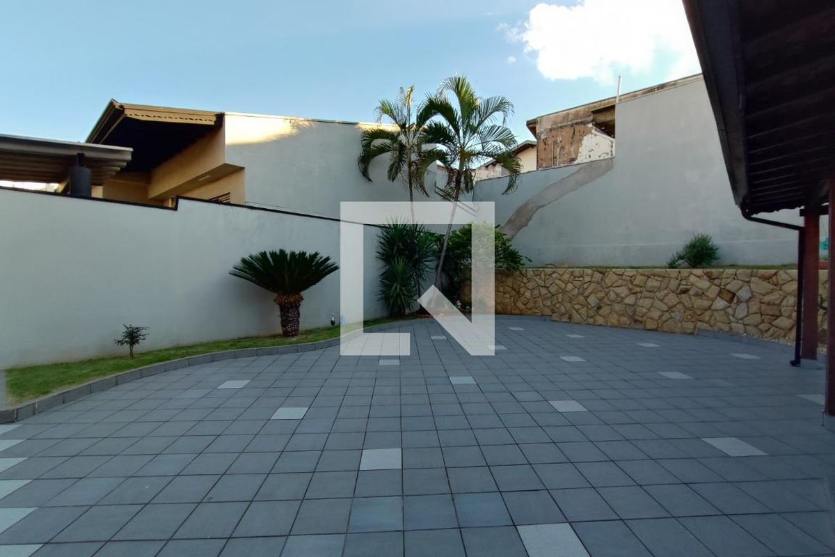 Casa à Venda - Parque Prado, 2 Quartos,  260 m2 em , Campinas - sp | SoloBR