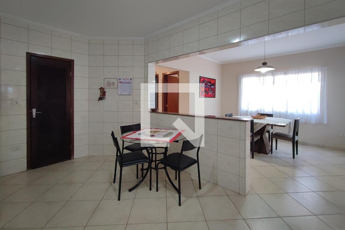 Casa à Venda - Parque Prado, 2 Quartos,  260 m2 em , Campinas - sp | SoloBR