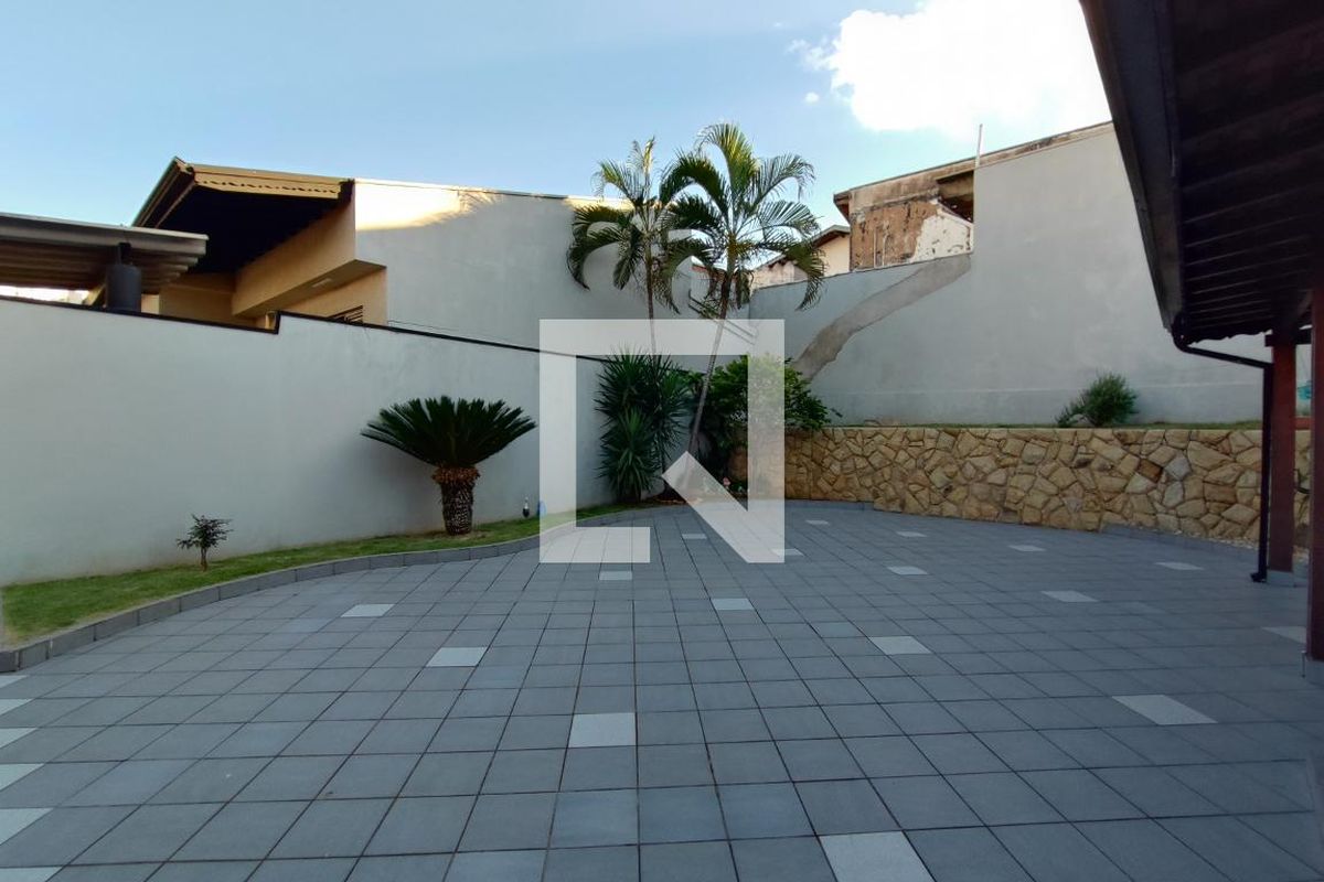 Casa à Venda - Parque Prado, 2 Quartos,  260 m2 em , Campinas - sp | SoloBR