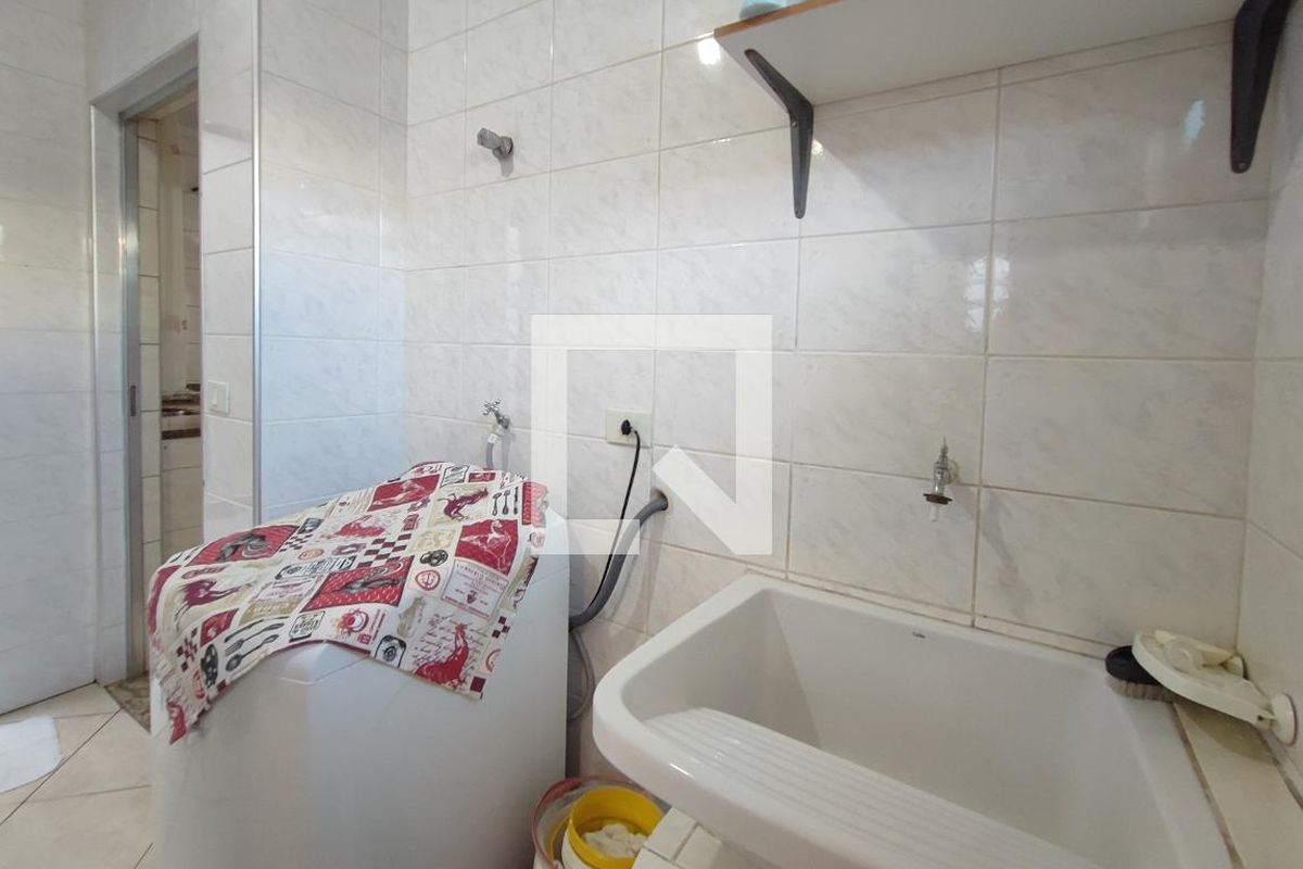 Casa à Venda - Parque Prado, 2 Quartos,  260 m2 em , Campinas - sp | SoloBR