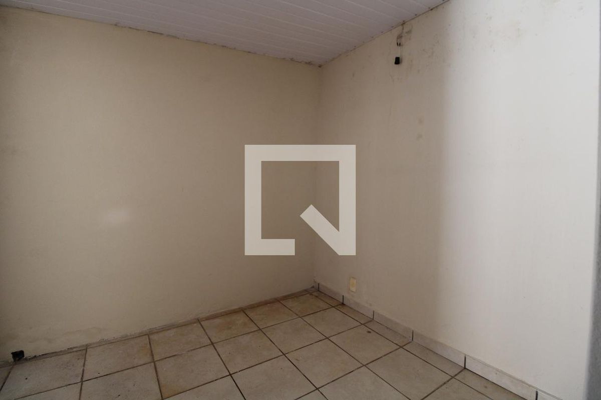 Casa à Venda - Jardim Planalto, 2 Quartos,  330 m2 em , Campinas - sp | SoloBR