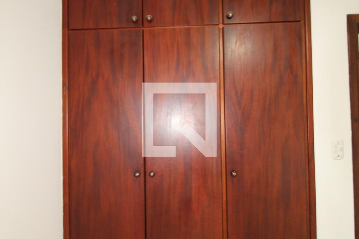 Casa à Venda - Jardim Planalto, 2 Quartos,  330 m2 em , Campinas - sp | SoloBR