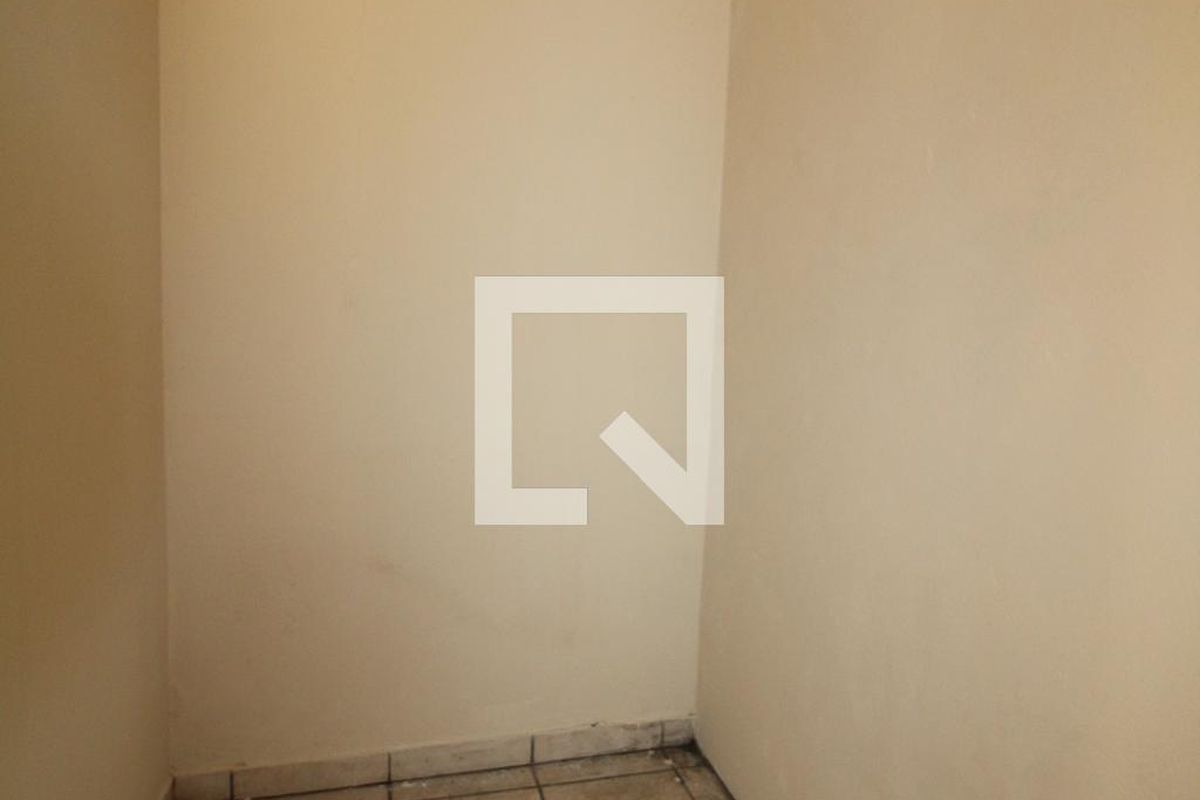 Casa à Venda - Jardim Planalto, 2 Quartos,  330 m2 em , Campinas - sp | SoloBR