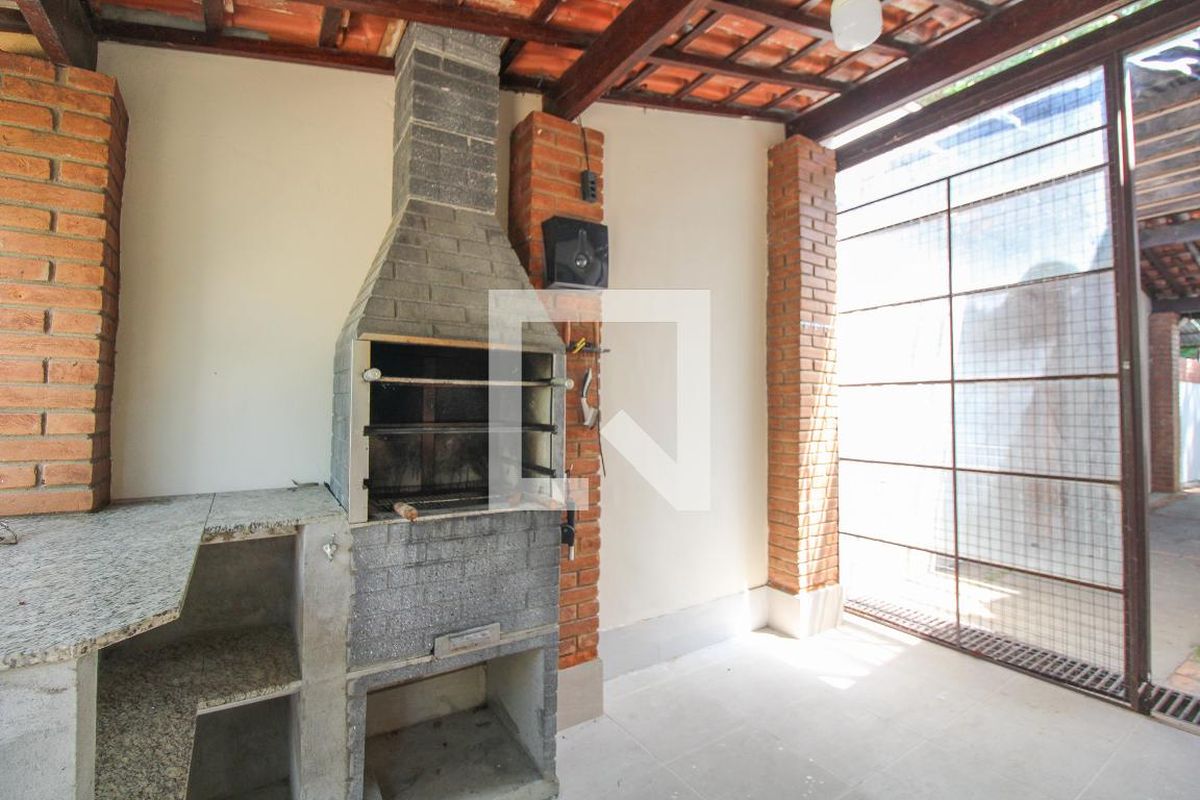 Casa à Venda - Jardim Planalto, 2 Quartos,  330 m2 em , Campinas - sp | SoloBR