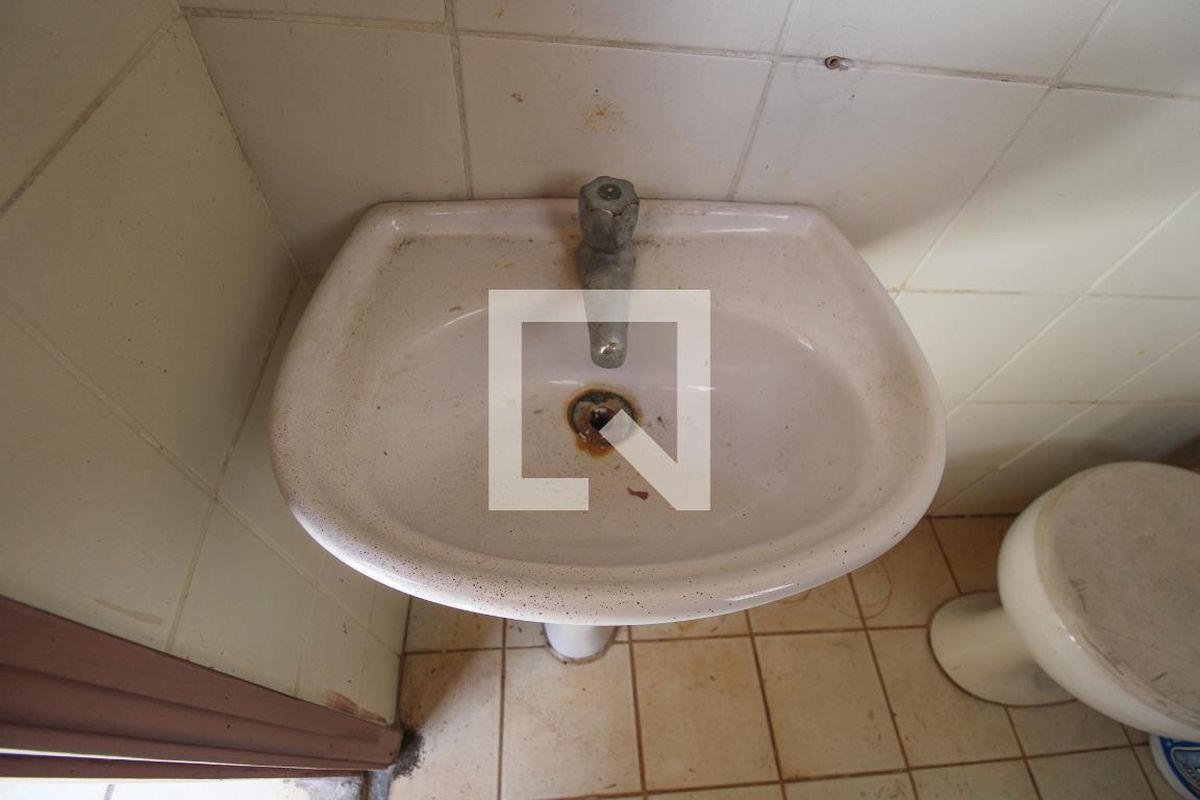Casa à Venda - Jardim Planalto, 2 Quartos,  330 m2 em , Campinas - sp | SoloBR
