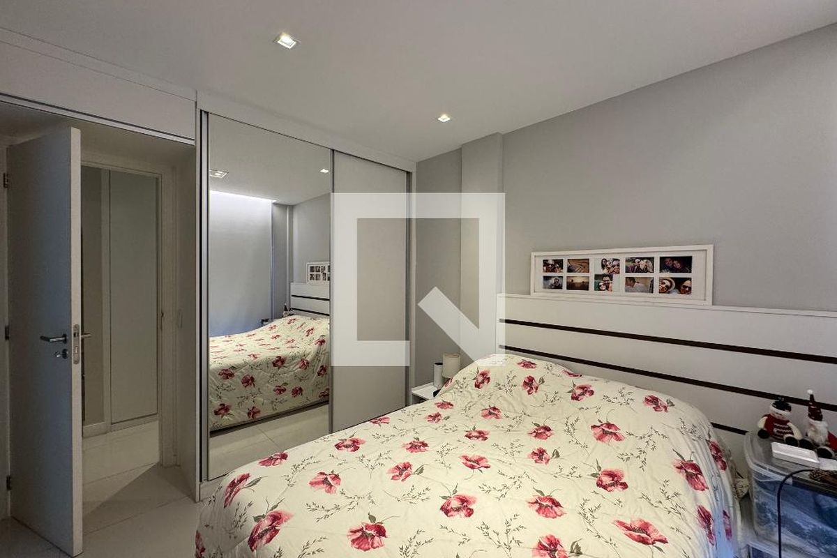 Casa, 4 quartos, 264 m² - Foto 54