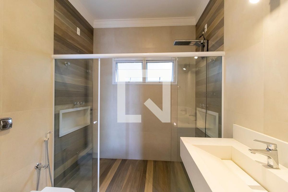 Casa à Venda - Swiss Park, 4 Quartos,  360 m2 em , Campinas - sp | SoloBR
