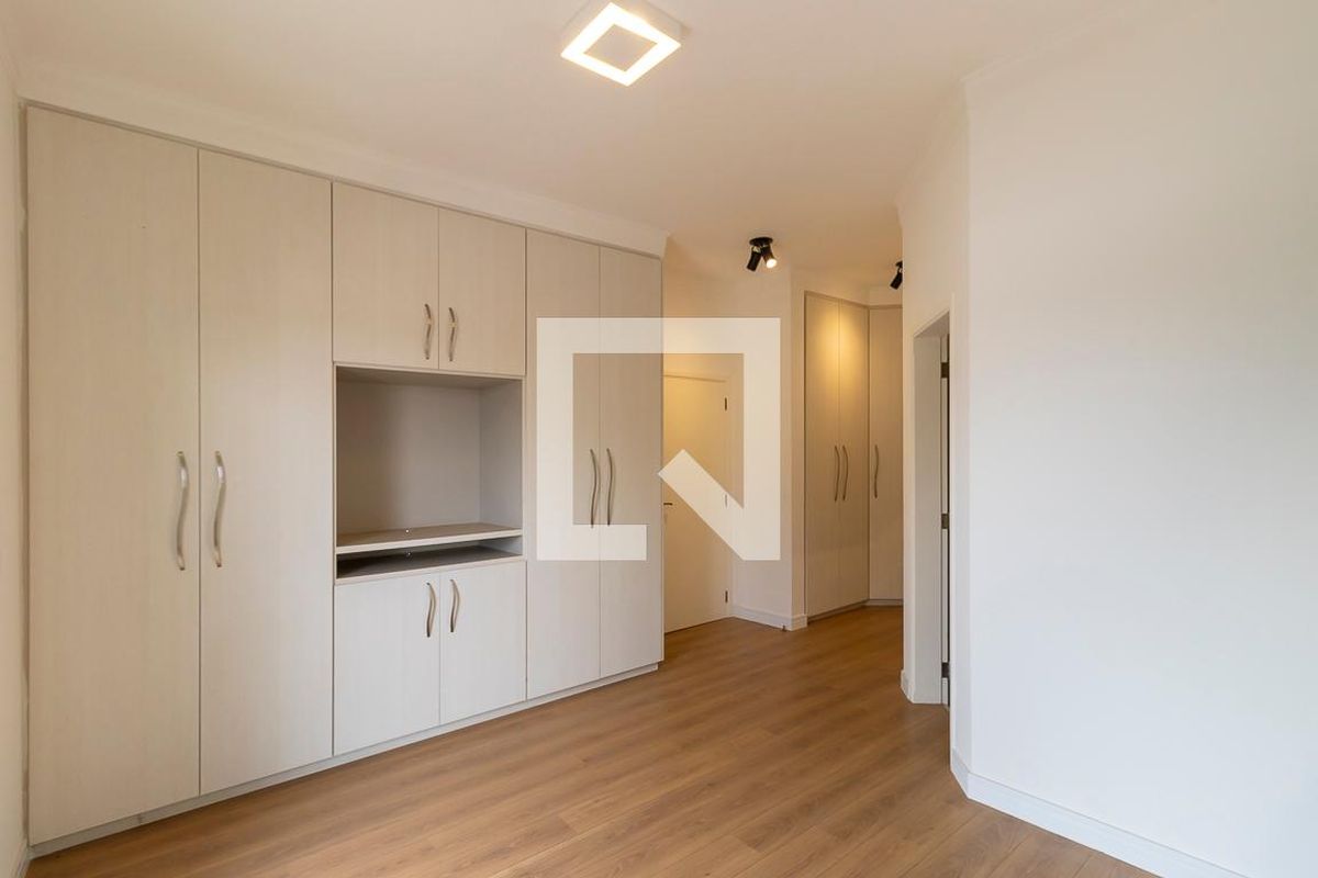 Casa à Venda - Swiss Park, 4 Quartos,  360 m2 em , Campinas - sp | SoloBR