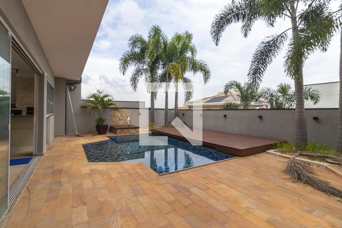 Casa à Venda - Swiss Park, 4 Quartos,  360 m2 em , Campinas - sp | SoloBR