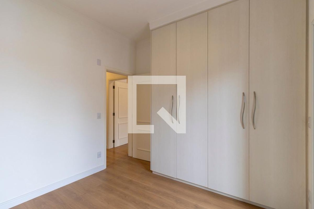 Casa à Venda - Swiss Park, 4 Quartos,  360 m2 em , Campinas - sp | SoloBR