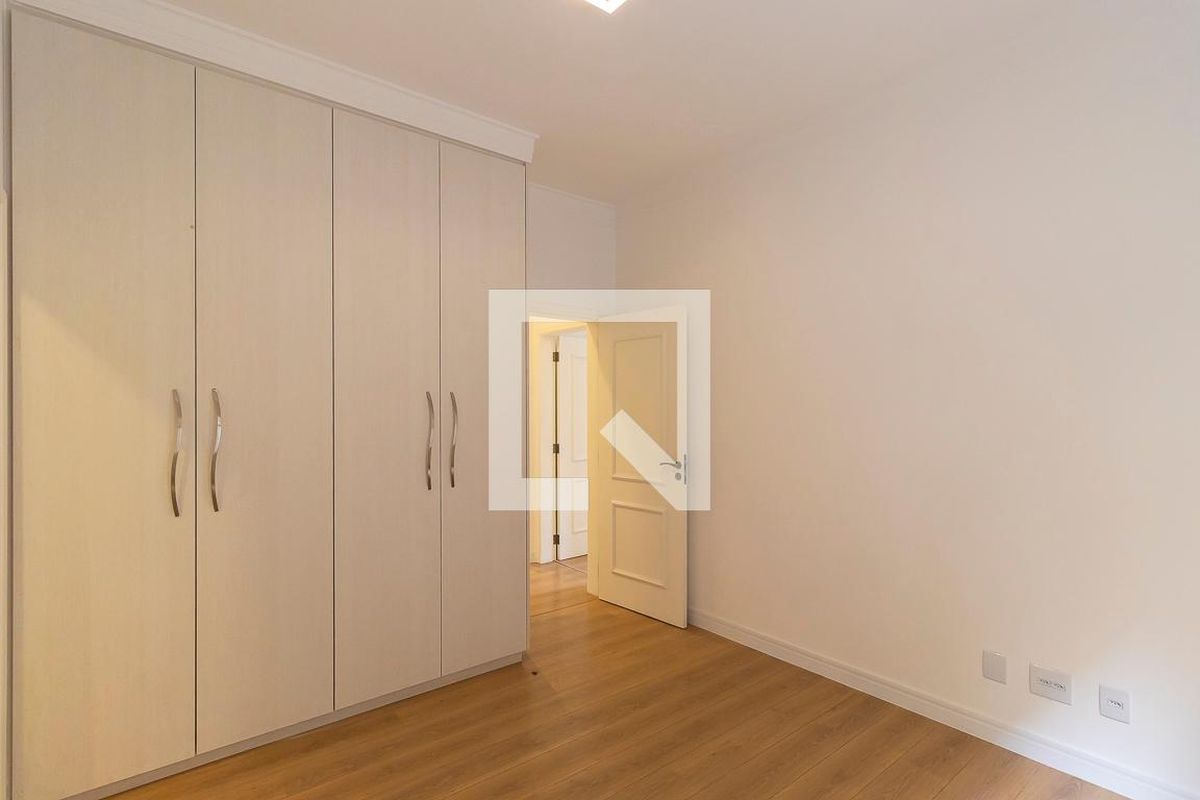 Casa à Venda - Swiss Park, 4 Quartos,  360 m2 em , Campinas - sp | SoloBR
