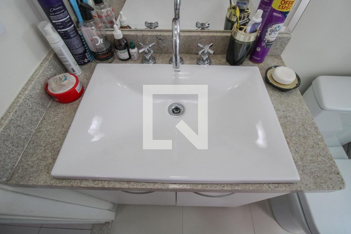 Apartamento à Venda - Cambuí, 1 Quarto,  42 m2 em , Campinas - sp | SoloBR