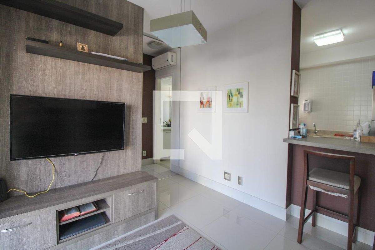 Apartamento à Venda - Cambuí, 1 Quarto,  42 m2 em , Campinas - sp | SoloBR