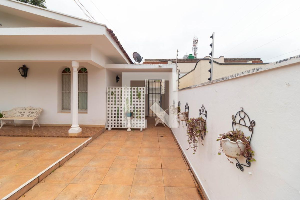 Casa à Venda - Jardim Planalto, 4 Quartos,  400 m2 em , Campinas - sp | SoloBR