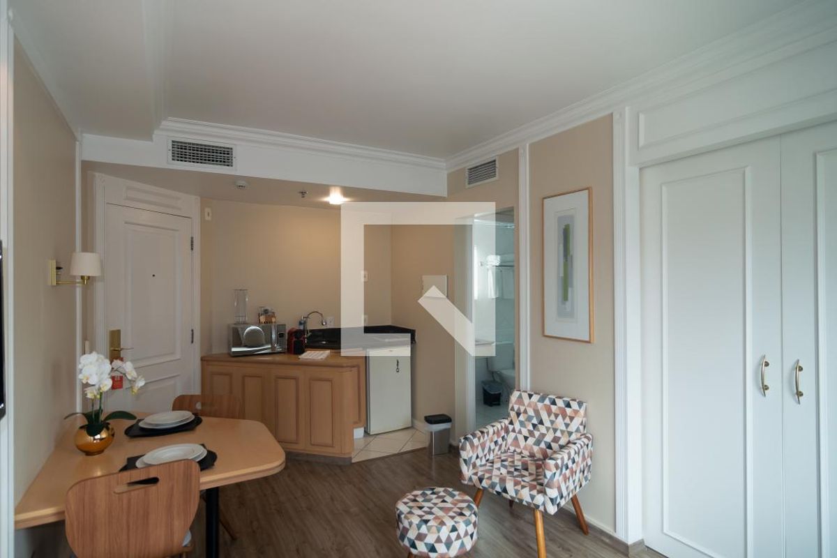 Apartamento, 1 quarto, 32 m² - Foto 3