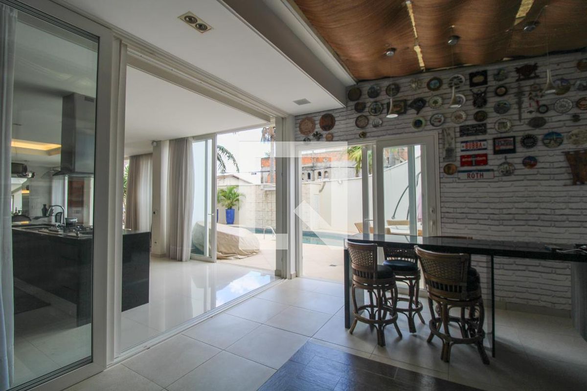 Casa à Venda - Jardim Chapadão, 5 Quartos,  330 m2 em , Campinas - sp | SoloBR