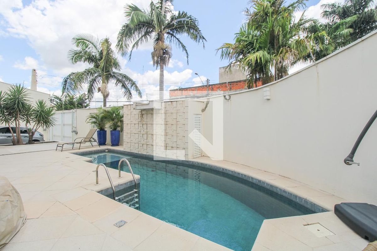 Casa à Venda - Jardim Chapadão, 5 Quartos,  330 m2 em , Campinas - sp | SoloBR
