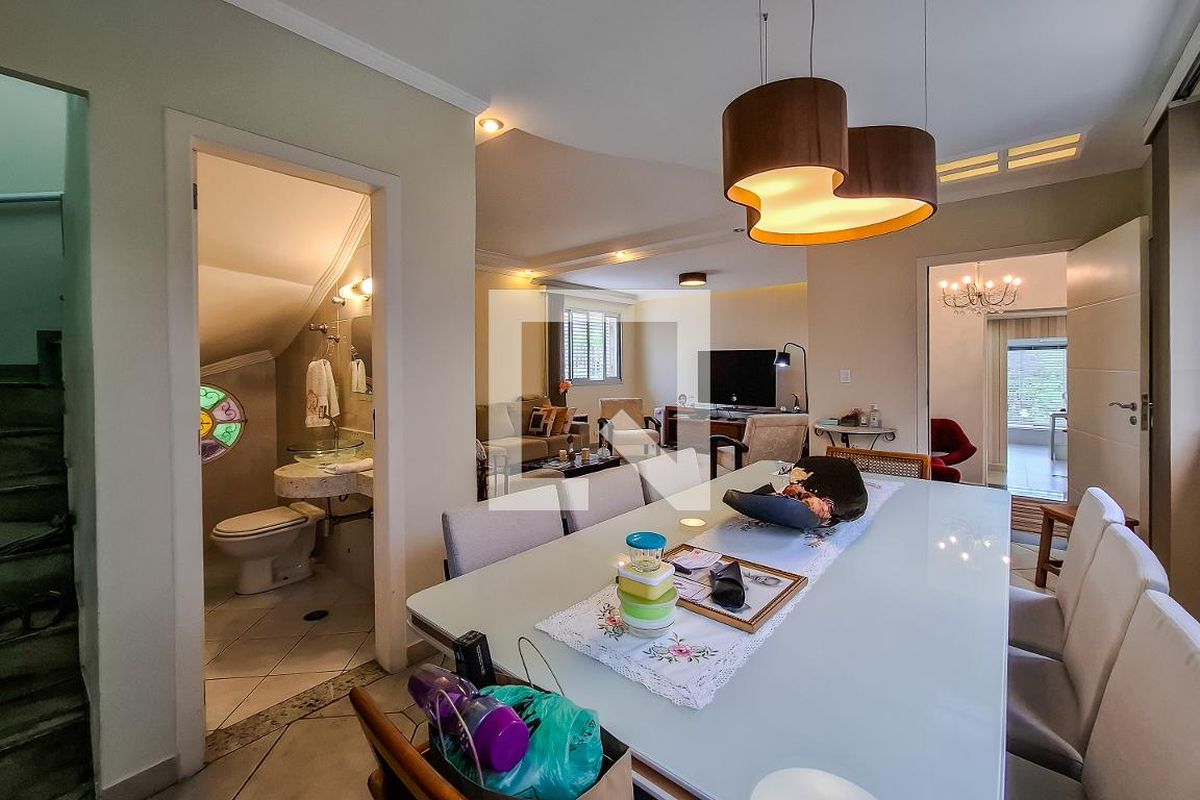 Casa, 3 quartos, 220 m² - Foto 2