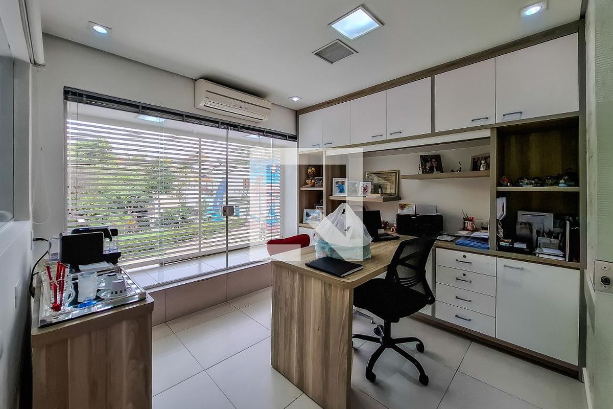 Casa, 3 quartos, 220 m² - Foto 78